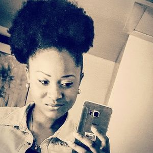 Meet your Posher, Renia