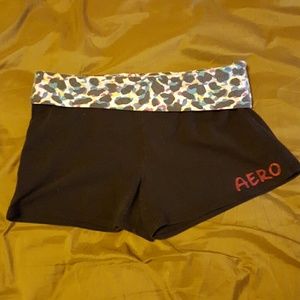 SPRING CLEANING! Aero yogo shorts