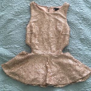 Gold sequin peplum top!
