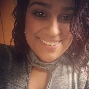 Meet your Posher, Kendra