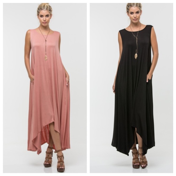 ✨LAST ONE ✨Draped sleeveless dress - Picture 4 of 4