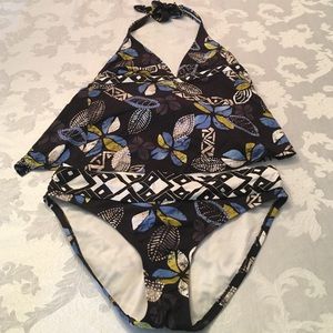 2-Piece Tankini Swim Suit