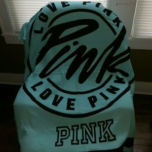 Pink (Victoria secret) NEVER USED NO TAGS