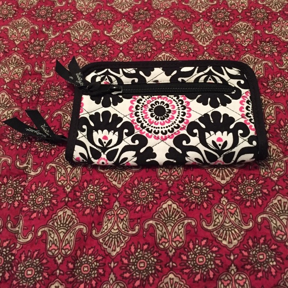 Soft Wallet by Thirty-One
