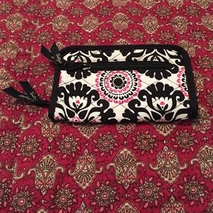Soft Wallet by Thirty-One