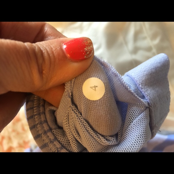 Lululemon power Y tank - Picture 3 of 3