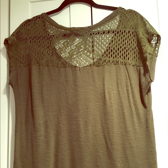 Olive Green Accent Tee - Picture 1 of 2