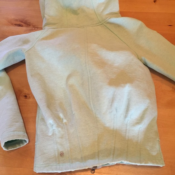 Lululemon jacket-FLASH SALE - Picture 3 of 3