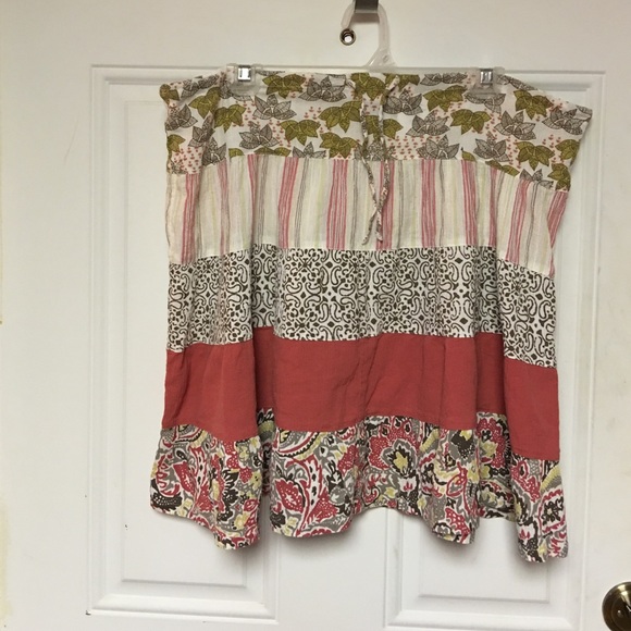 💯% cotton mini skirt super cute and versatile!