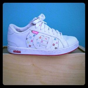 Etnies sneakers