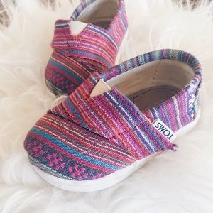 TOMS Woven Stripe Slip On Size T4