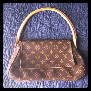 💯 Authentic Louis Vuitton Mini looping