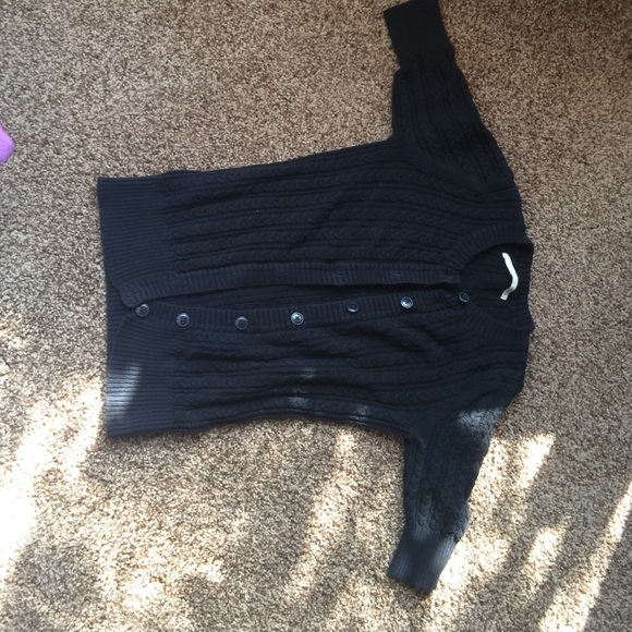 Half sleeve cardigan