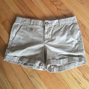 Banana Republic City Chino 12P khaki shorts