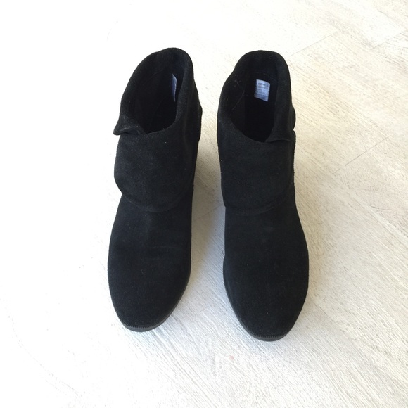 Black ankle boots from Bass . Size 9M.