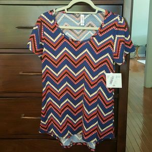 Lularoe XS Classic Tee NWT