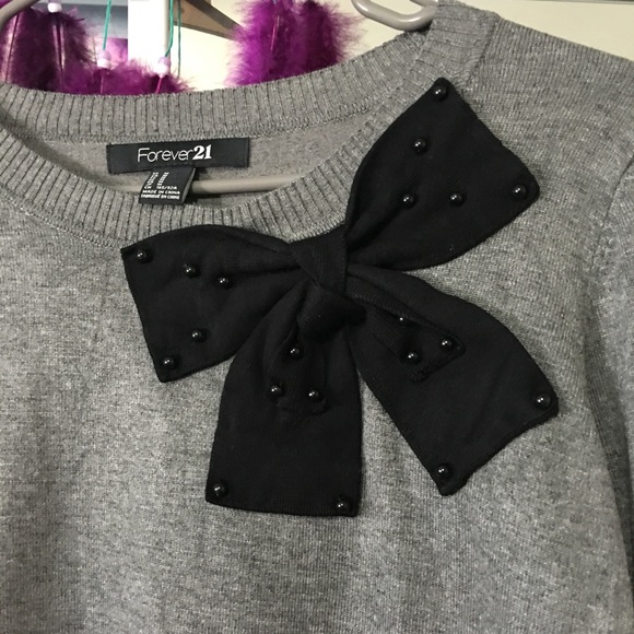 gray sweater - Picture 3 of 4