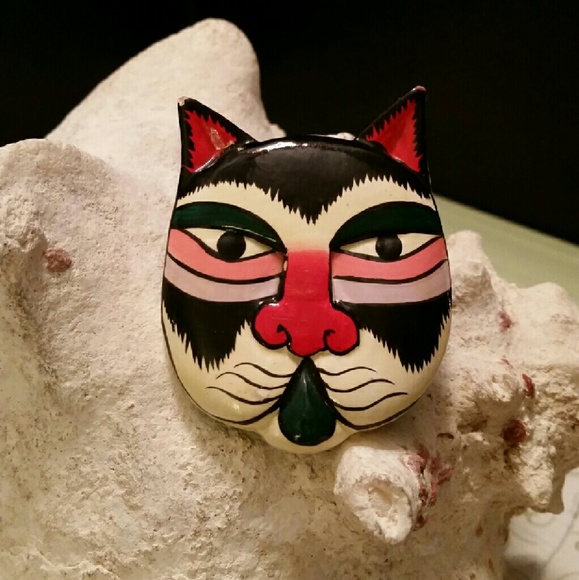 Jewelry - Cool Cat Pin