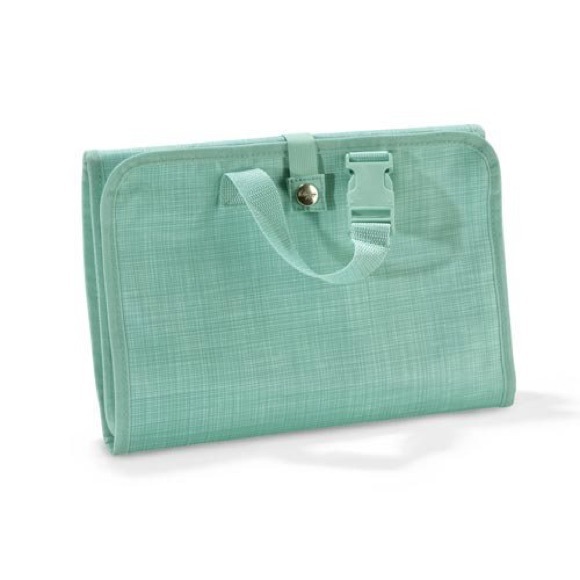 Timeless Beauty Bag by Thirty-one