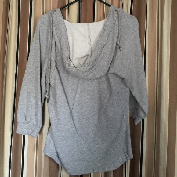 Old Navy pull over - Picture 2 of 3