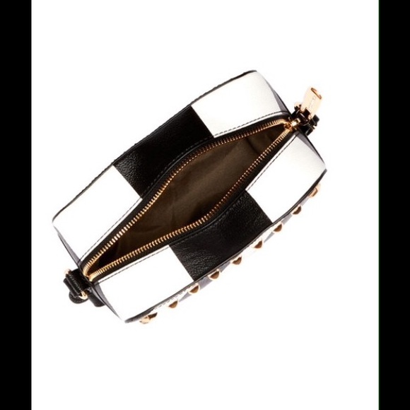 🚨SOLD🚨Steve Madden Stripped Studded Crossbody - Picture 3 of 4