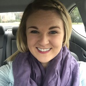 Meet your Posher, Lauren