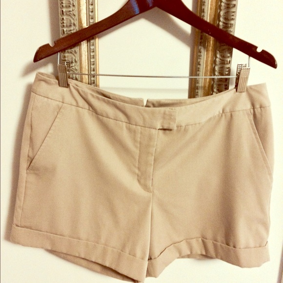 Harve Bernard khaki flat front cuffed shorts, 12