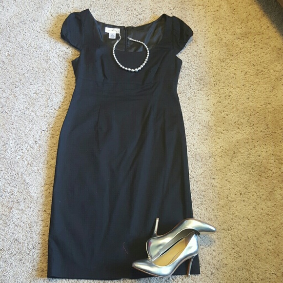 London Style Dresses & Skirts - London Style Dress