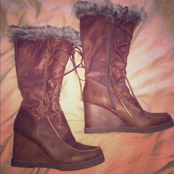 SM New York wedge heel boots