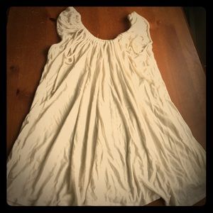 🐚Rachel Pally White Flowy Top. Sz M🐚