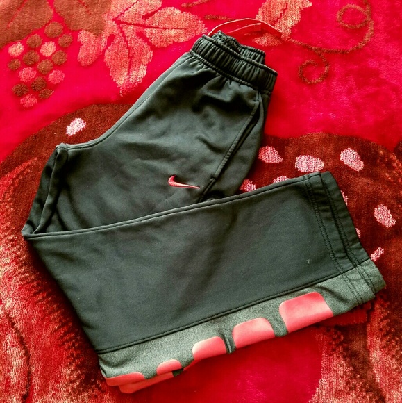 NWOT 💯Nike Sweats💯