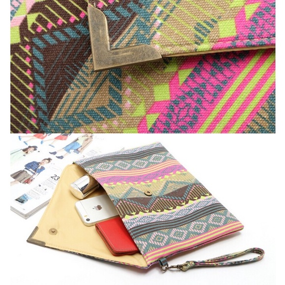 Aztec print clutch bag - Picture 4 of 4
