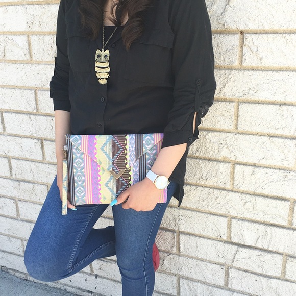 Aztec print clutch bag - Picture 2 of 4