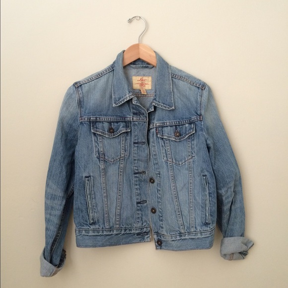 levi's denim jacket