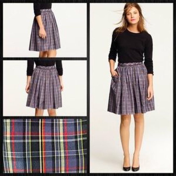 Jcrew silk skirt 2. Perfect for the holidays!