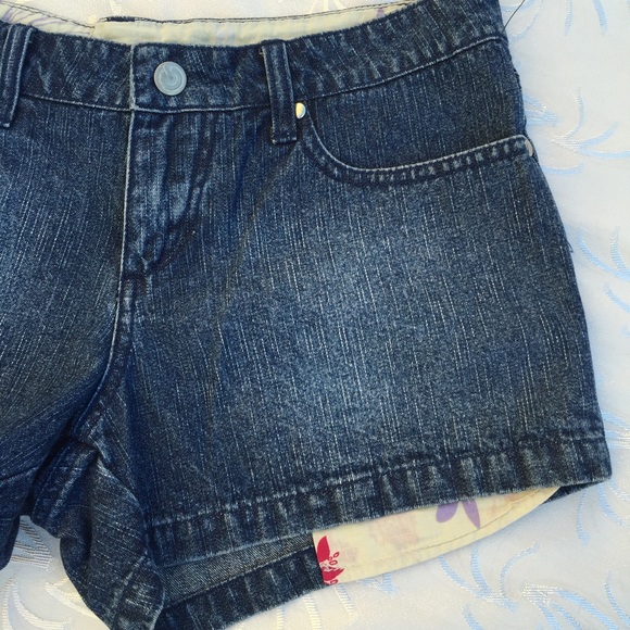 Short - Picture 2 of 3