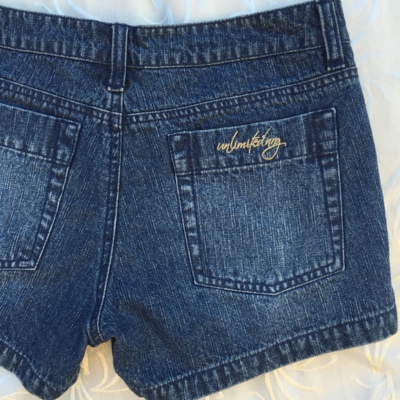 Short - Picture 3 of 3