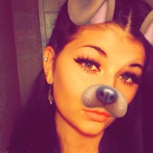 Meet your Posher, Addie