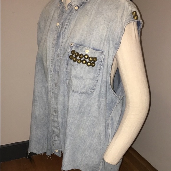 Studded diy denim vest - Picture 3 of 4