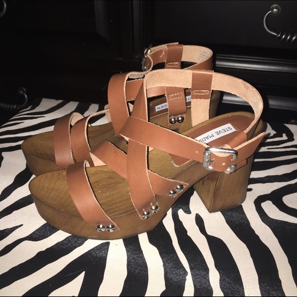 TODAY ONLY‼️🆕 Cognac Platform Sandals - Picture 4 of 6