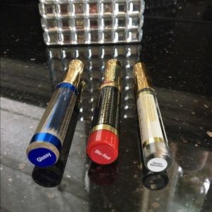 Brand New! 18hr wear Lip Color By Lipsense.