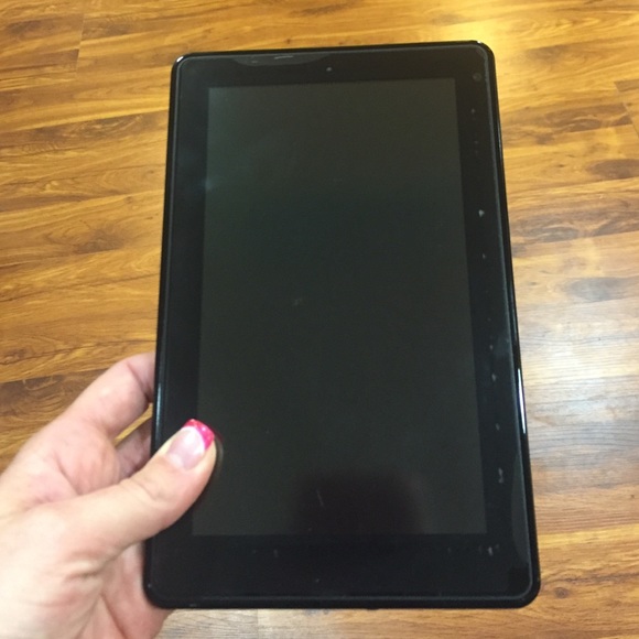 Amazon Kindle Fire with case - Picture 3 of 4