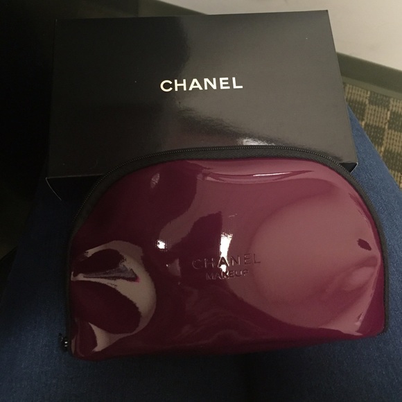 Chanel cosmetic bag