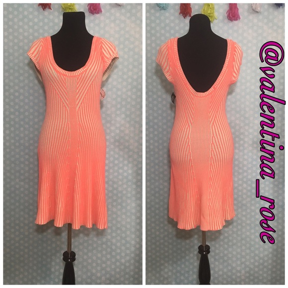 Free People Dresses & Skirts - ❗️must go today❗️Free people coral & cream dress