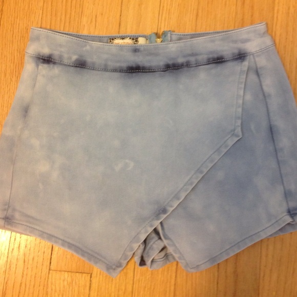 Boohoo Highwaist skinny shorts