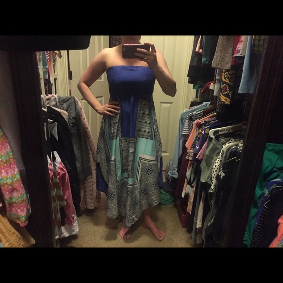 Maxi - Picture 2 of 4