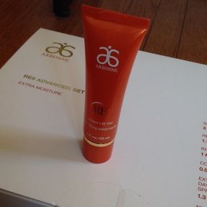 Arbonne Instant lift gel