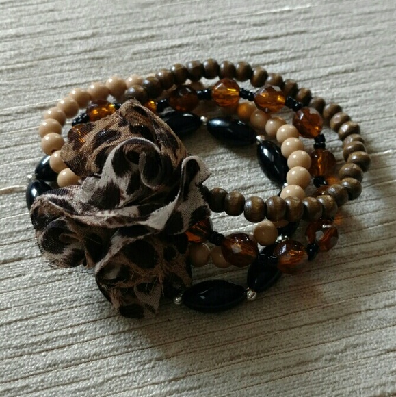 Beaded Wooden Bracelet with Flower