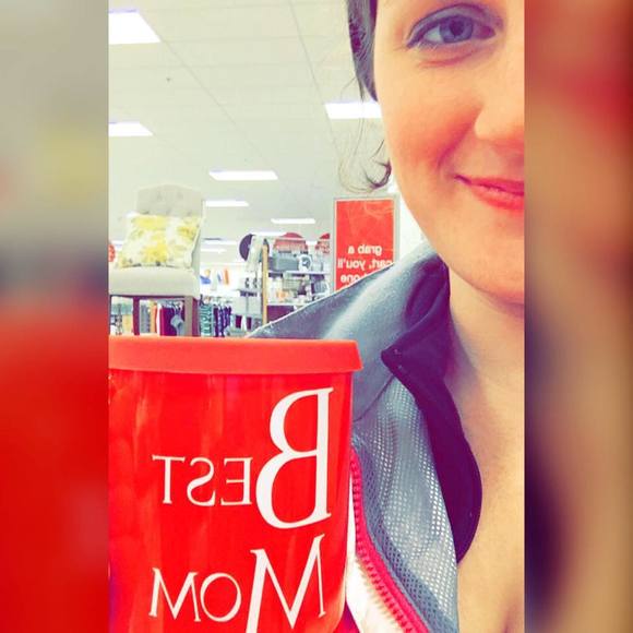 Meet your Posher, Kate - Picture 1 of 1