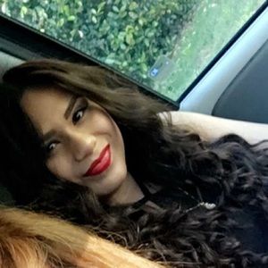 Meet your Posher, Fabiola